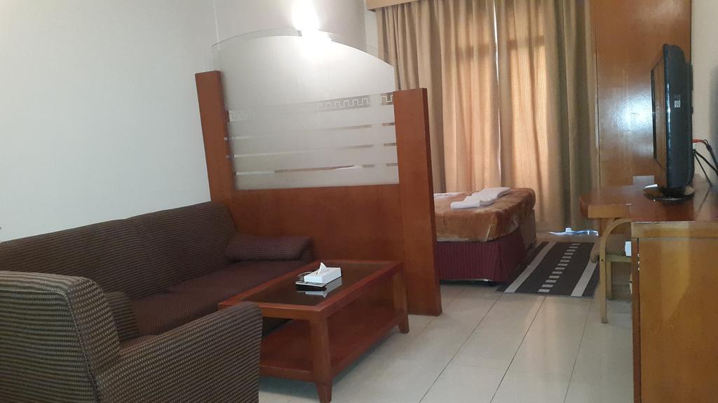 Al Raien Hotel Apartment Dubai Luaran gambar
